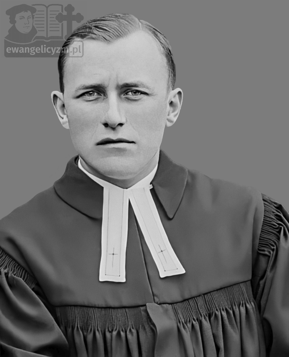 Ksiądz Richard Kneifel (1904-1983), proboszcz parafii ewangelicko-augsburskiej w Izbicy Kujawskiej w latach 1934-1945, zdjęcie z okresu wikariatu w Sompolnie - rekonstrukcja